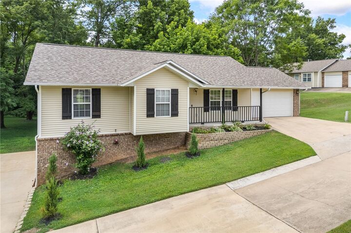 Property Photo:  808 Parkview Drive  AR 72601 