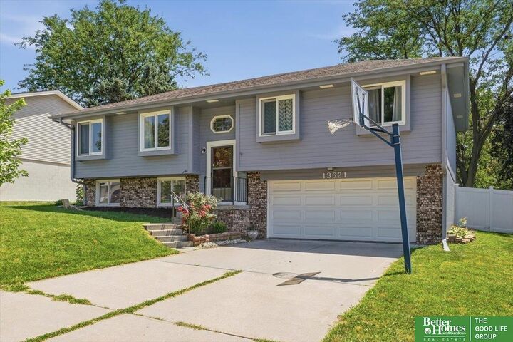 Property Photo:  13621 Hascall Street  NE 68144 