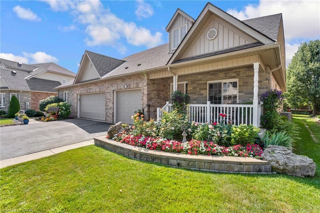 Property Photo: 350 Doon Valley Drive 6D ON N2P 2M9