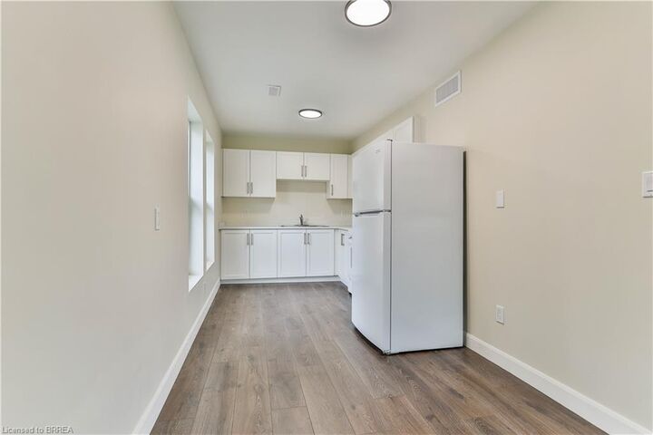 Property Photo: 321 Dalhousie Street B ON N3S 3V8