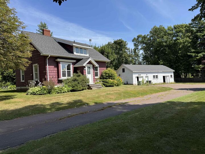 Property Photo: 328 South Drive PE C1N 4A1
