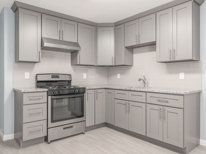 Property Photo: 62 Temple St 2 MA 02145
