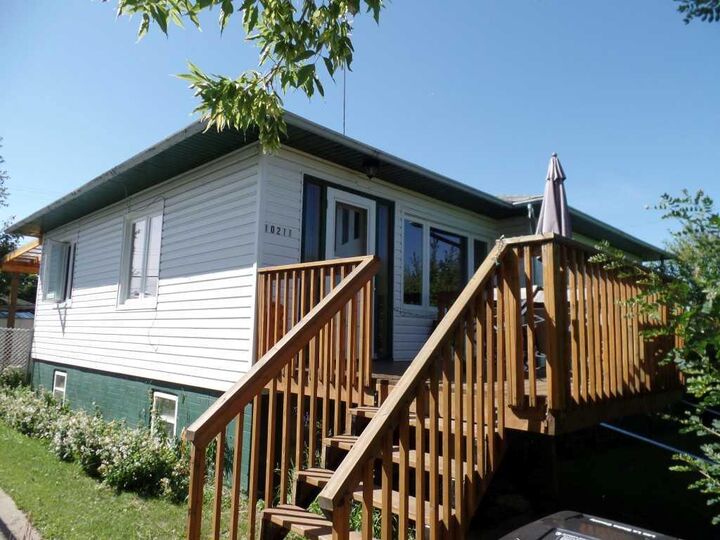 Property Photo: 10211 102 Avenue AB T0A 2C0