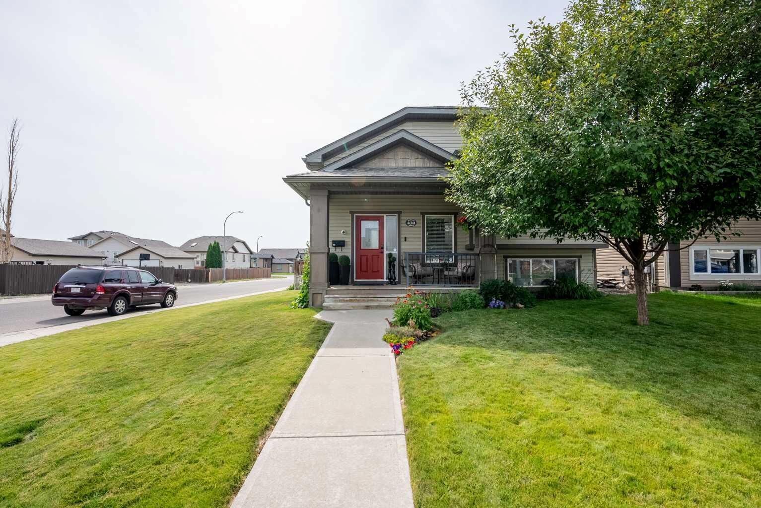 Photo de la propriété:  430 Lettice Perry Road N  AB T1H 5P1 