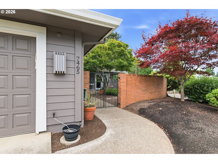 Property Photo:  7465 SW Downs Post Rd  OR 97070 