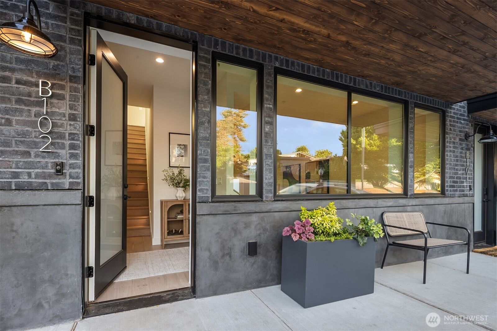 Property Photo: 614 5th Avenue S B102 WA 98020