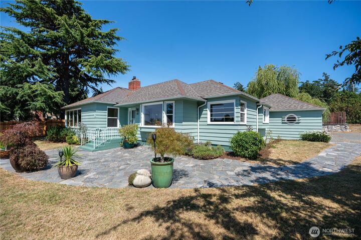 Property Photo:  380  C Street  WA 98250 