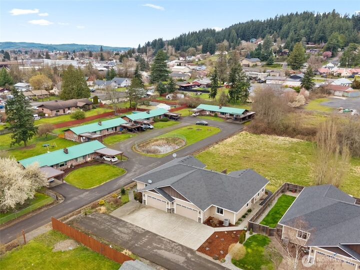 Property Photo: 676 SW 20th Street A WA 98532