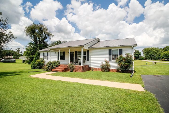 Property Photo:  107 Eastland Court  KY 42127 