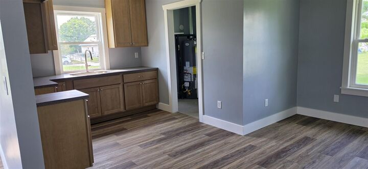Property Photo:  1220 N G Street  IN 47374 