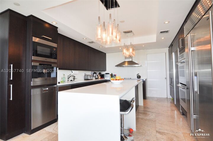 Property Photo:  430 Grand Bay Dr 708  FL 33149 