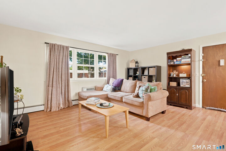 Property Photo:  5 Treat Street 2D  CT 06516 