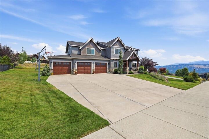 Property Photo: 330 S Legend Tree Dr WA 99019
