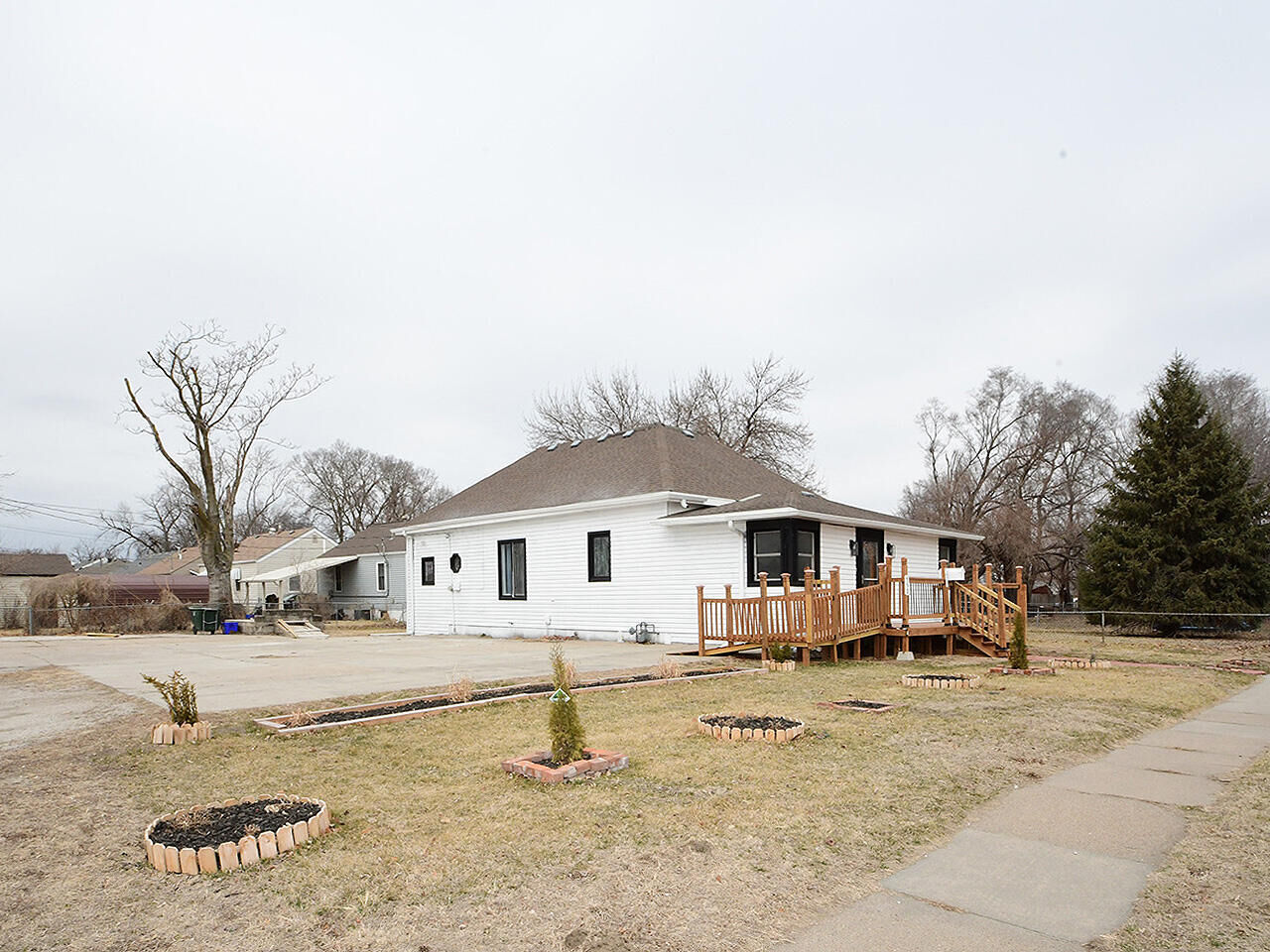 Property Photo:  550 N 32nd  Street  IA 51501 