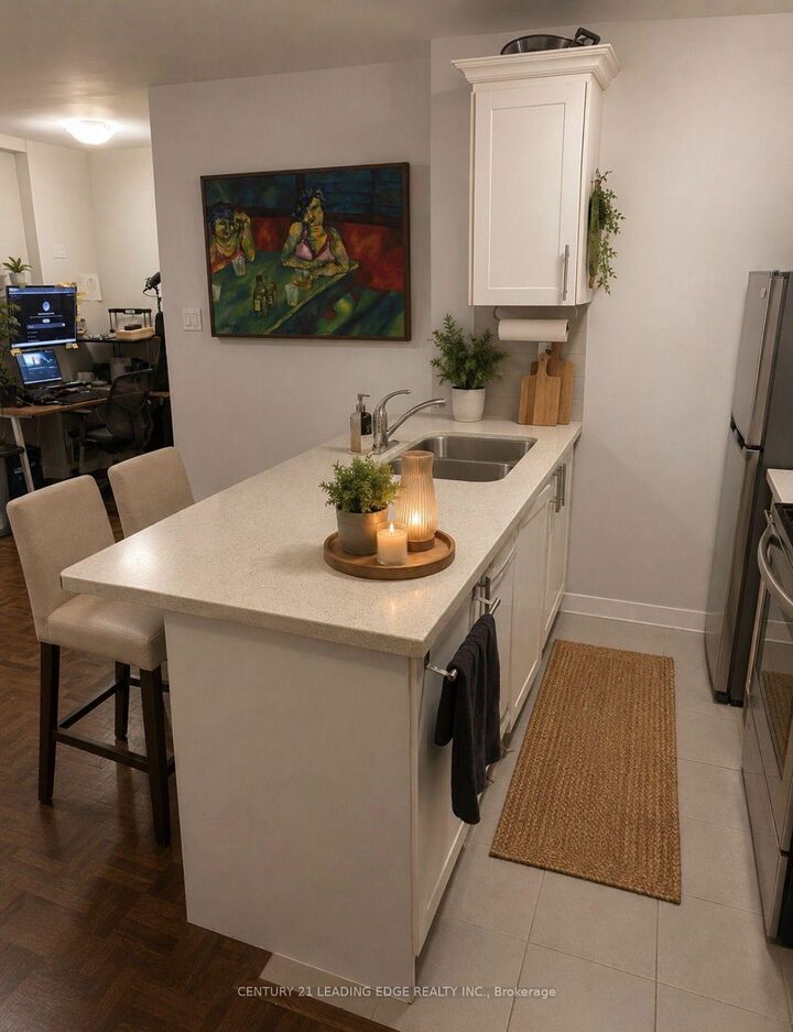 Property Photo: 103 Avenue Road 1109 ON M5R 2G9