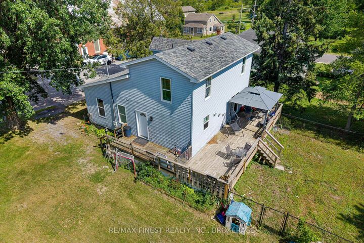 Property Photo: 1 Neely Street ON K0K 3G0