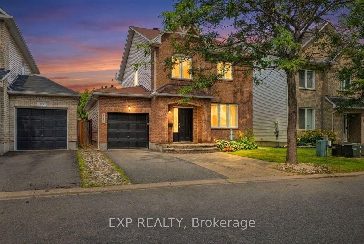 Property Photo: 114 Ashmore Drive ON K2G 7B3