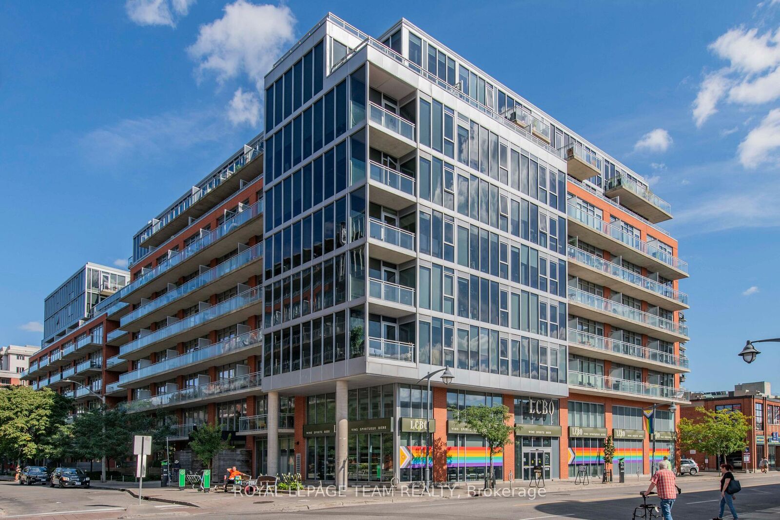 Property Photo:  360 McLeod Street 306  ON K2P 1A9 