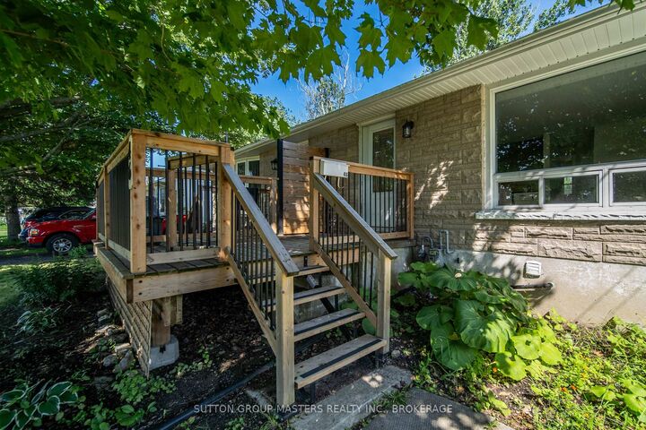 Property Photo: 46 Morden Crescent ON K7N 1K2