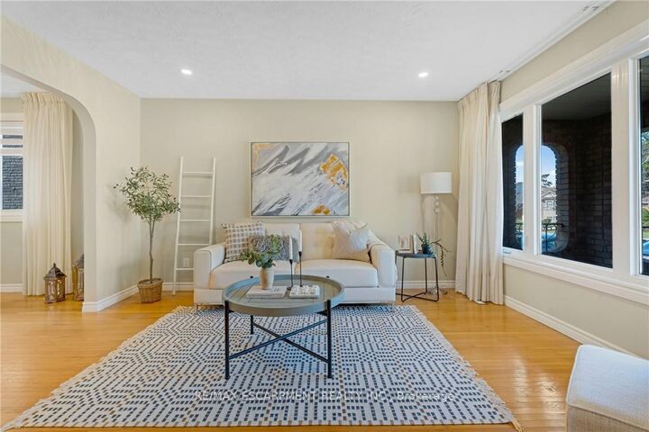 Property Photo: 36 Skylark Drive ON L9A 4Y2