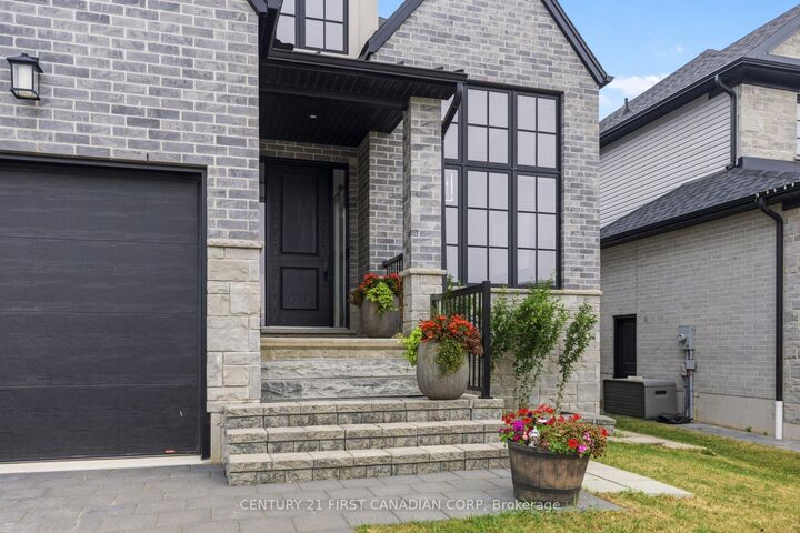 Property Photo: 1909 Boardwalk Way ON N6K 0J3