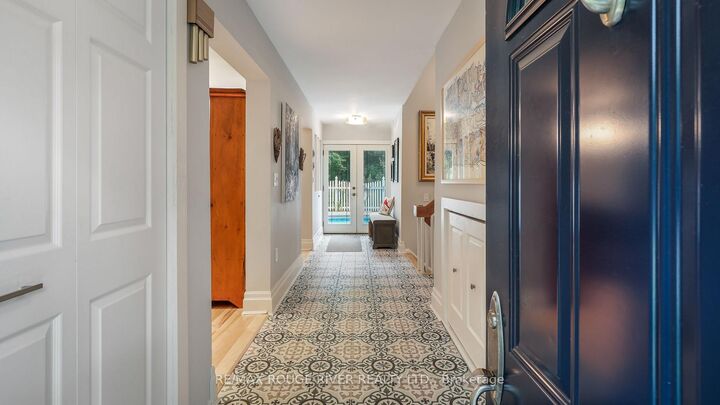 Property Photo: 5159 Cherry Street ON L4A 3K9