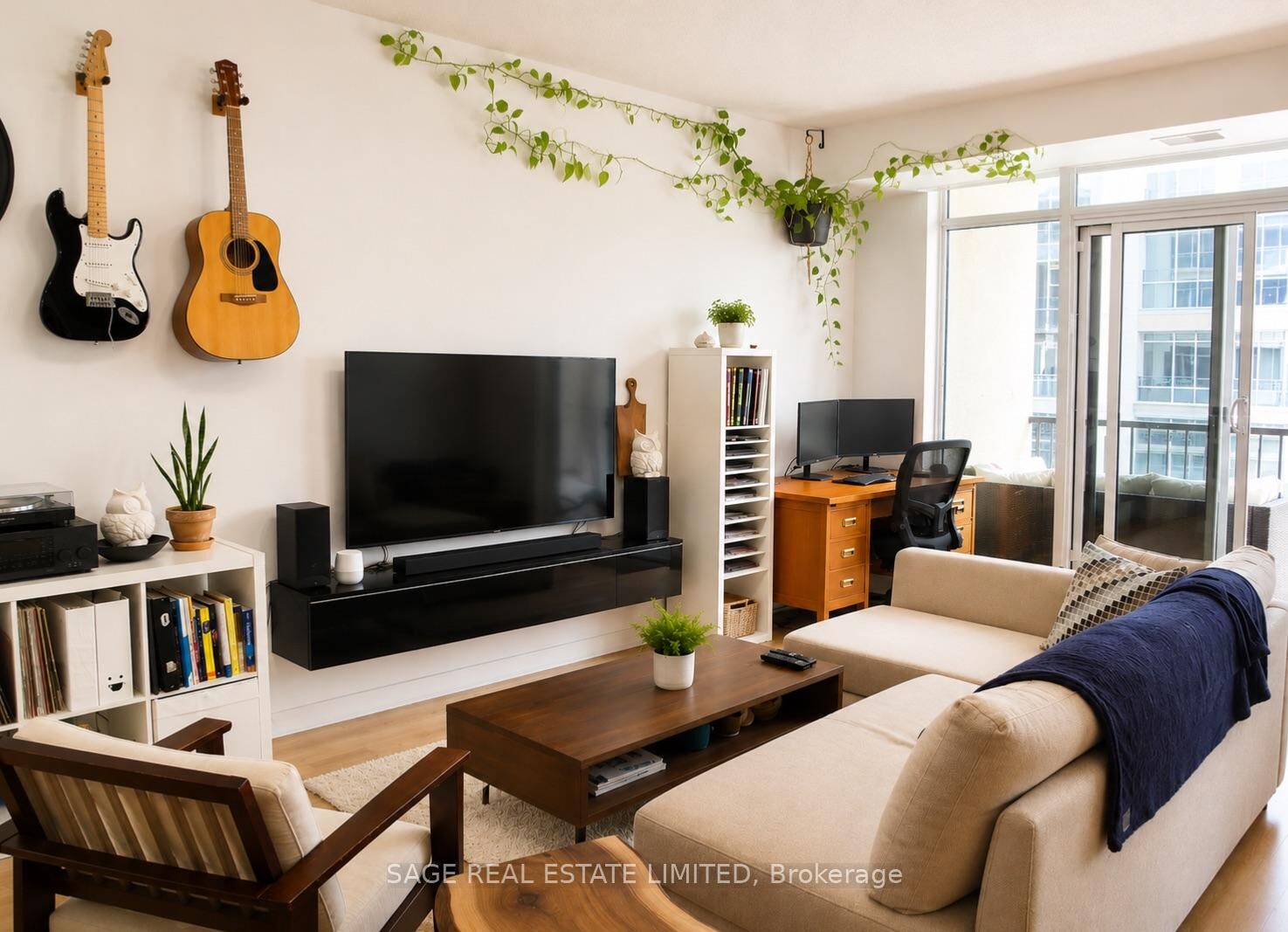 Property Photo: 21 Grand Magazine Street 305 ON M5V 1B5
