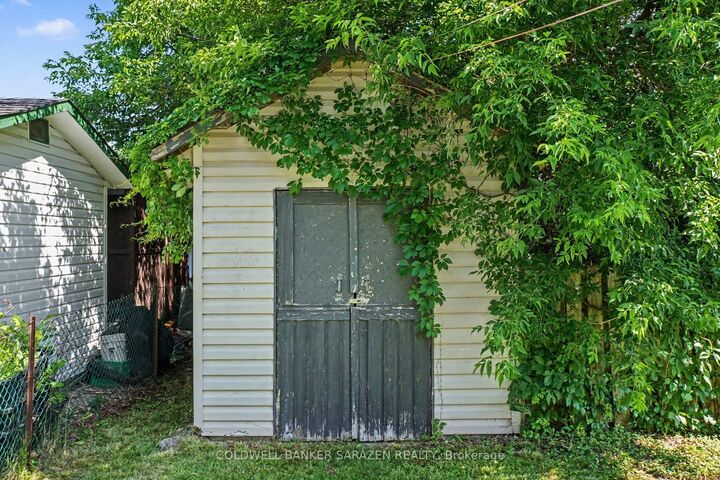 Property Photo: 48 Norma Street S ON K7S 3B5