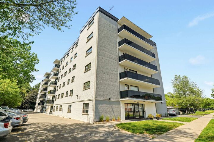 2411 New Street 201 — photo 1