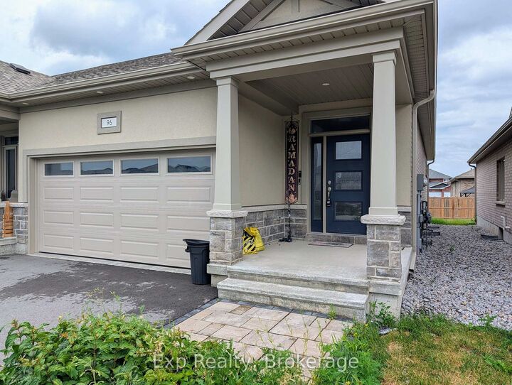 Property Photo:  96 Athabaska Drive  ON K8N 0T2 