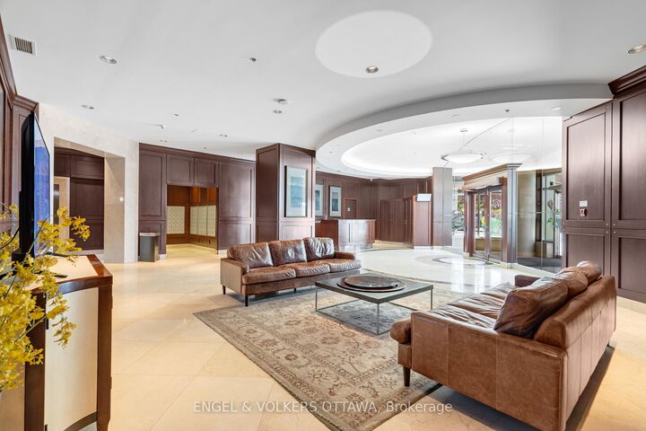 Property Photo: 200 Rideau Street 202 ON K1N 5Y1