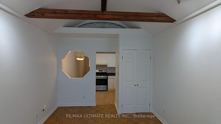 Property Photo:  91 Edwin Avenue Second Floor  ON M6P 3Z5 
