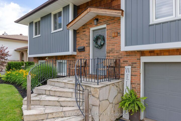 Property Photo: 13 Orlando Drive ON L2N 6V5