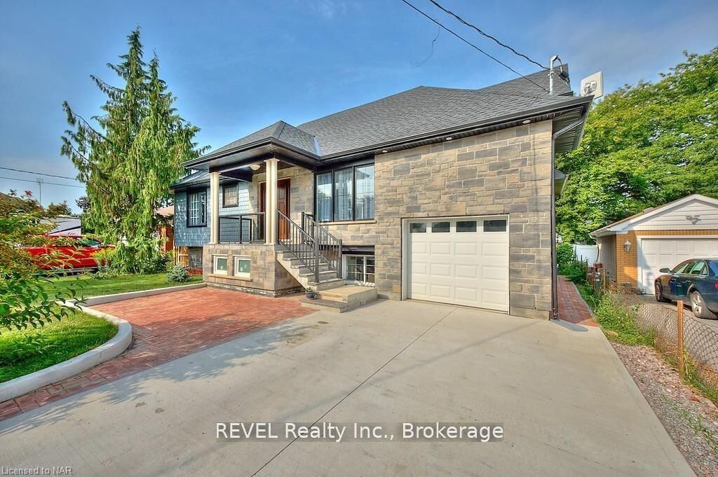 Property Photo: 491 Geneva Street ON L2N 2H4