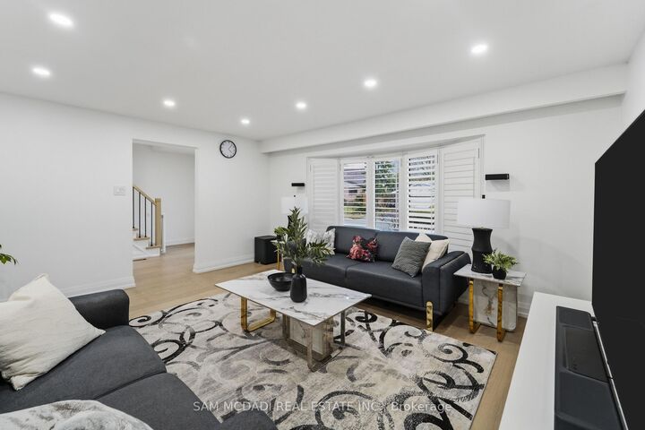 Property Photo: 2290 Devon Road ON L6J 5R4