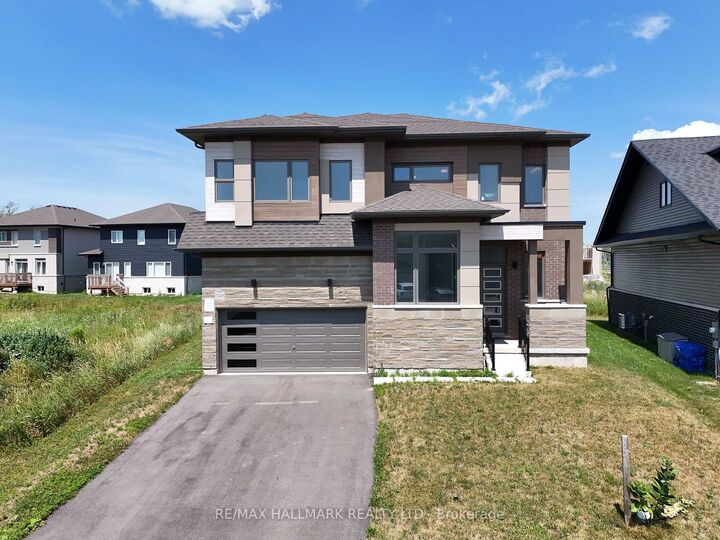 Property Photo: 3769 Sunbank Crescent ON L3V 8N2