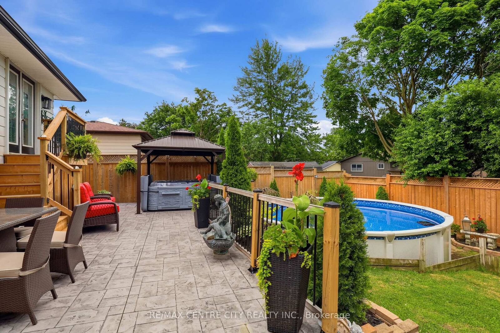 Property Photo: 419 Ferndale Avenue ON N6C 2Y9