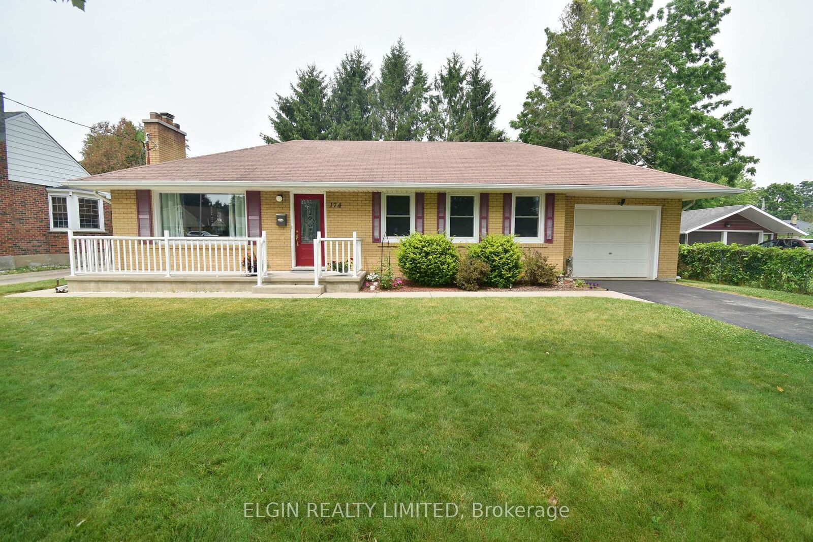 Photo de la propriété: 174 Elm Street ON N5R 1J3