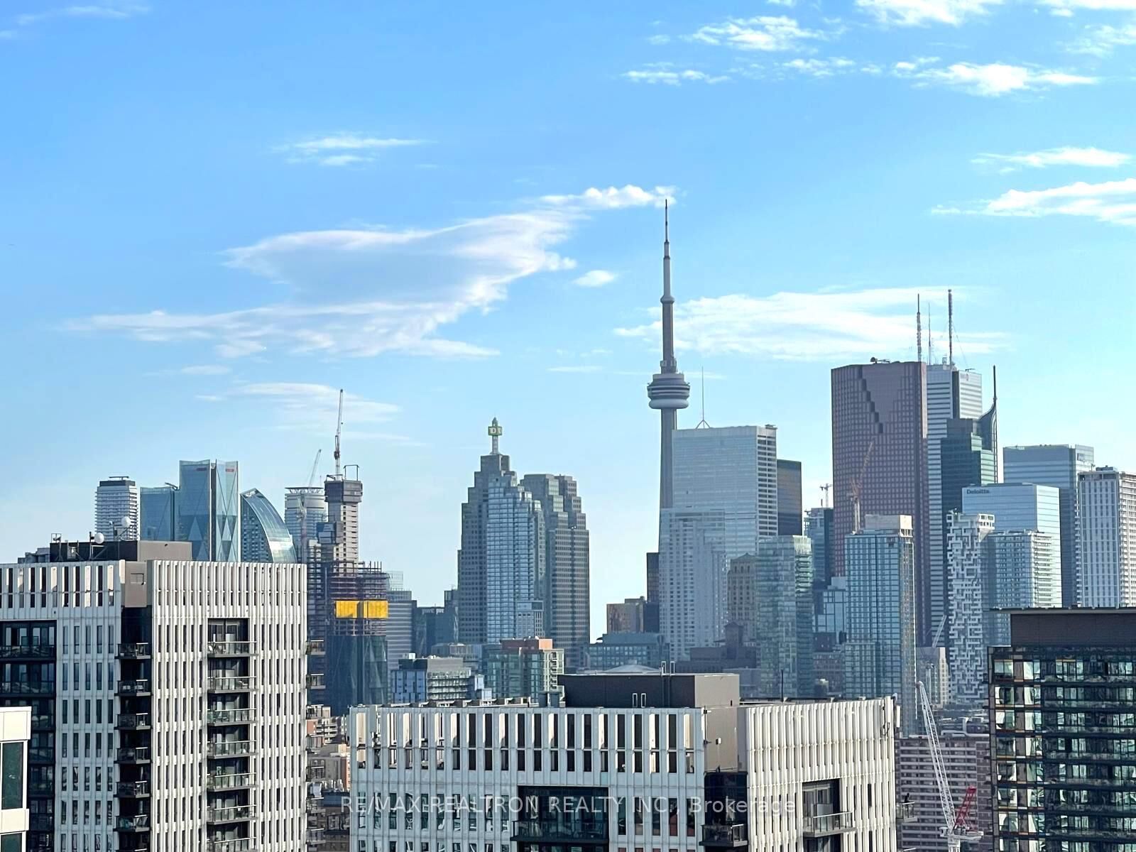 Property Photo: 130 River Street 2708 ON M5A 0R8
