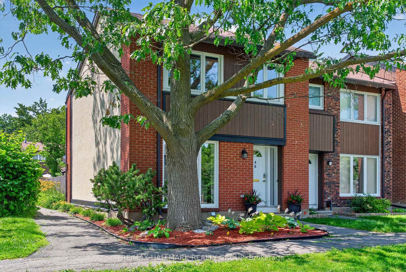 Property Photo: 1900 Marquis Avenue 48 ON K1J 8J2