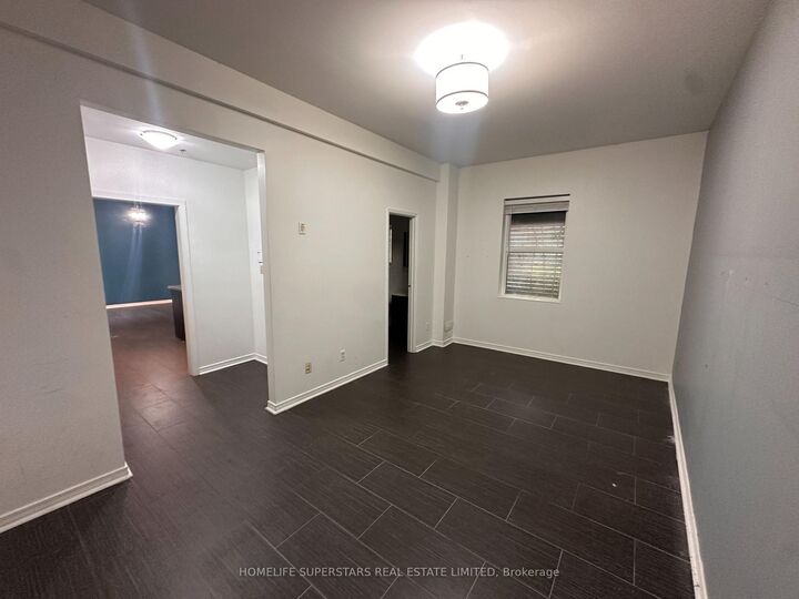 Property Photo: 38 Kensington Place 207 ON M5T 2J9