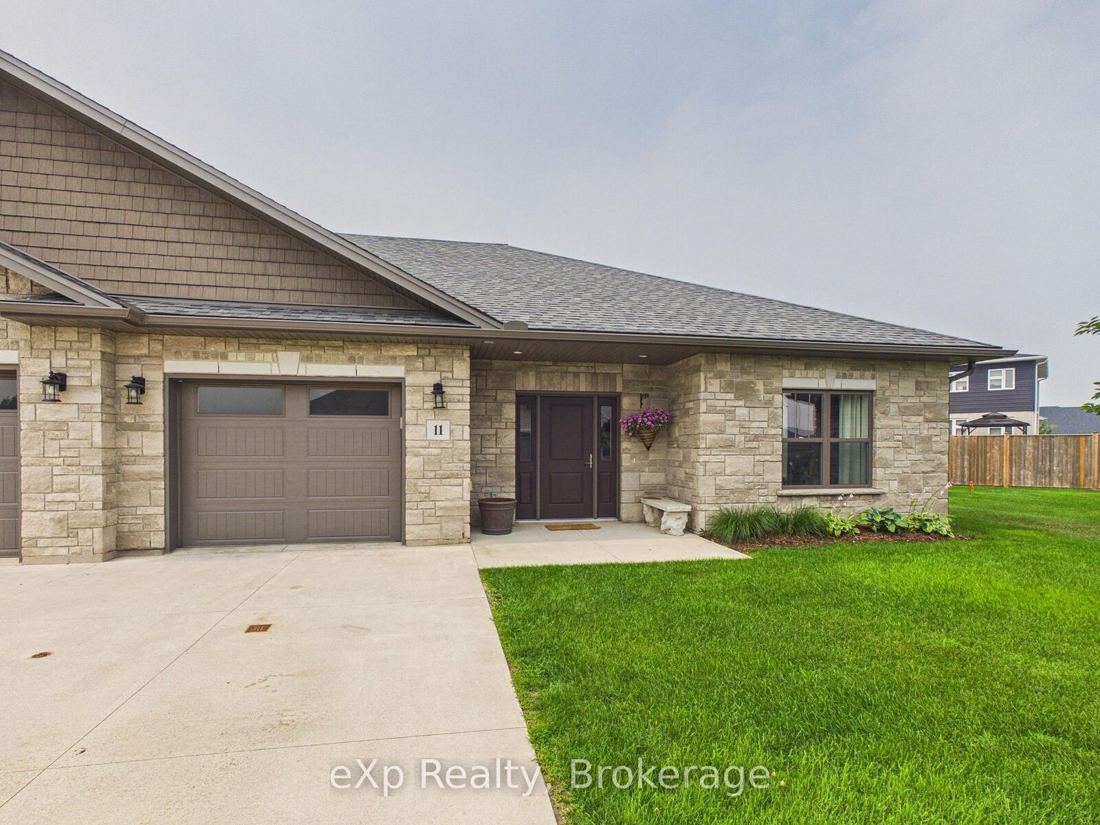 Property Photo: 1050 Waterloo Street 11 ON N0H 2C3