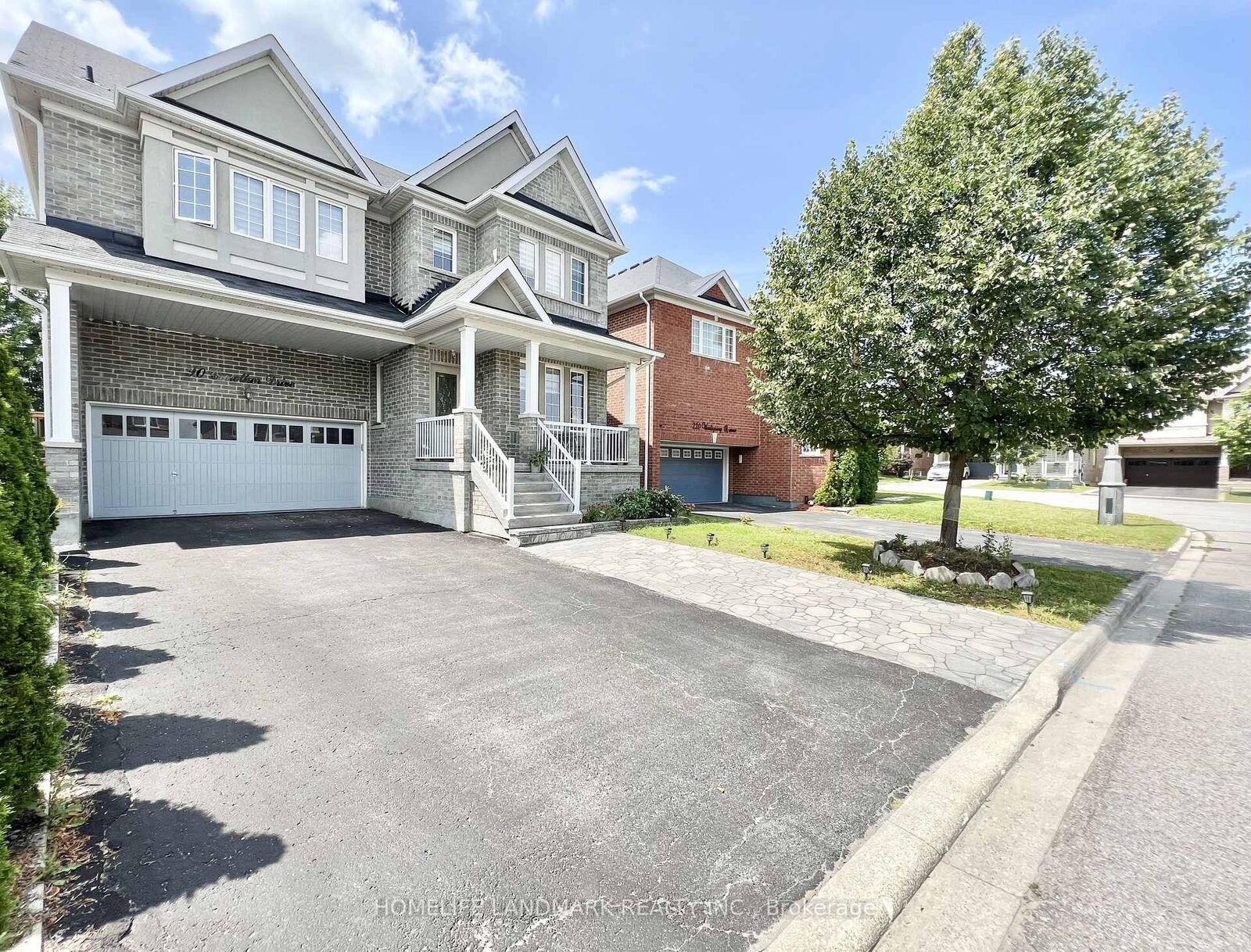 Property Photo: 90 Crowther Drive ON L3X 3G4