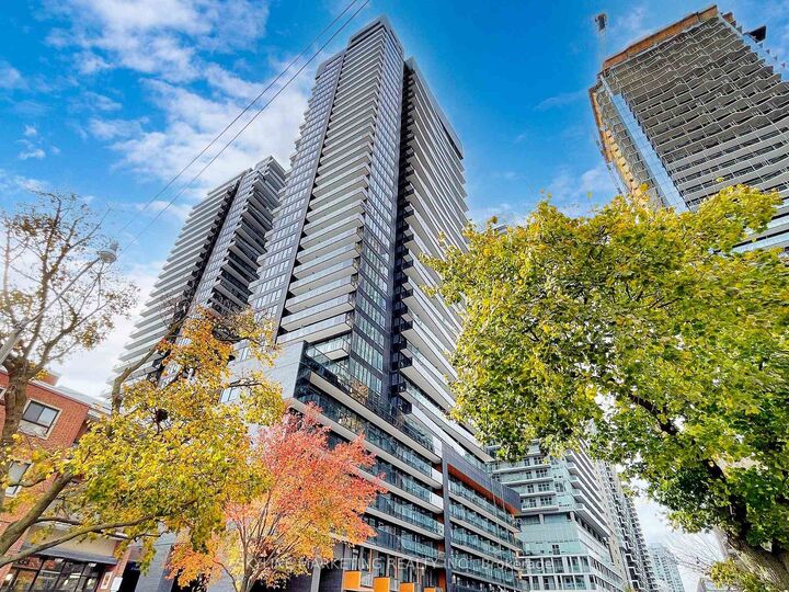 Property Photo: 117 Broadway Avenue 509 ON M4P 1V3