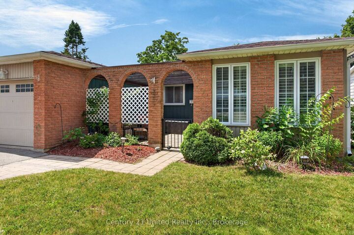 Property Photo: 2121 Meadowview Road ON K9L 1S5