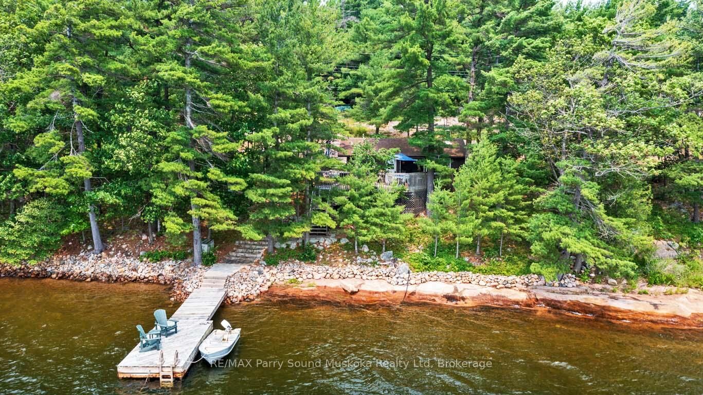Property Photo: 231 Blind Bay Cottagers Road ON P0G 1G0