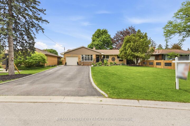 Property Photo: 70 Brentwood Crescent ON N6G 1X2