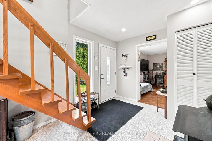 Property Photo: 55 Linda Road ON L0C 1L0