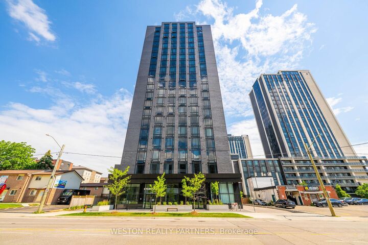 145 Columbia Street W 233 — photo 1