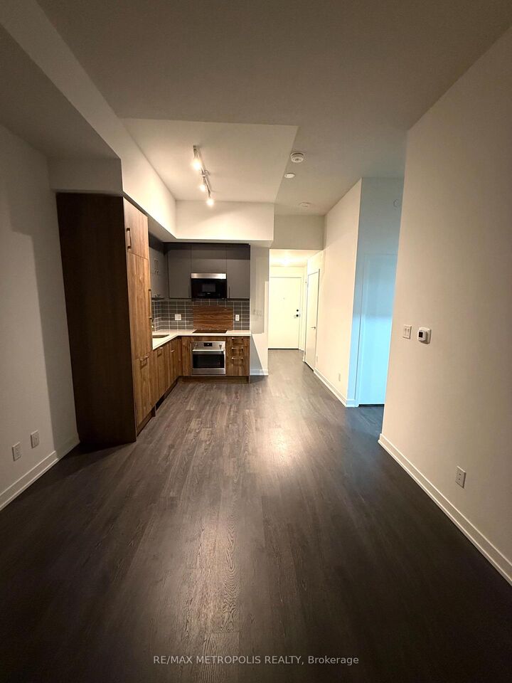 Property Photo: 292 Verdale Crossing 1814 ON L6G 0H6